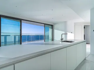 Эксклюзивные апартаменты в новом жилом комплексе на берегу моря, Гермасойя, Лимассол, Кипр