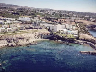 Современная резиденция с прямым выходом на пляж, Кисонерга, Кипр