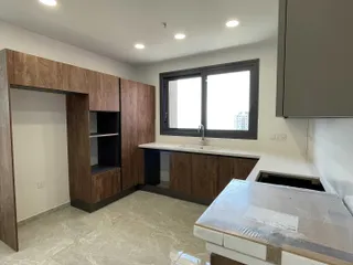 Современные апартаменты в жилом комплексе недалеко от моря в Лимассоле, Кипр