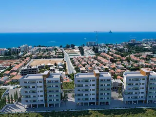 Квартиры и таунхаусы в престижном жилом комплексе всего 400 м от моря, Лимассол, Кипр
