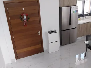 Квартиры и таунхаусы в престижном жилом комплексе всего 400 м от моря, Лимассол, Кипр