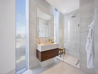 Квартиры под аренду на первой линии в высотной резиденции, Лимассол, Кипр