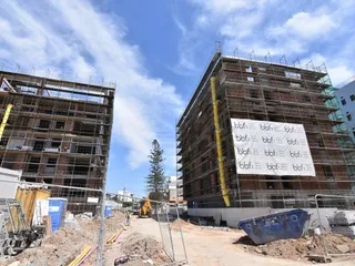 Новая резиденция с бассейном в престижном спокойном районе, в 500 метрах от пляжа, Лимассол, Кипр