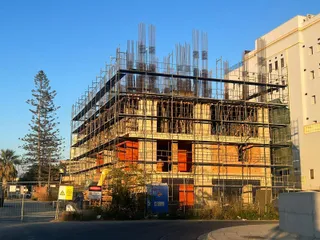 Новая резиденция с бассейном в престижном спокойном районе, в 500 метрах от пляжа, Лимассол, Кипр