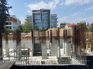 Новая резиденция с бассейном в спокойном престижном районе, в 350 метрах от пляжа, Лимассол, Кипр