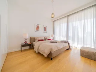 Высотная резиденция со спа-центром и большим парком в 300 метрах от моря, в центре туристического района Лимассола, Кипр