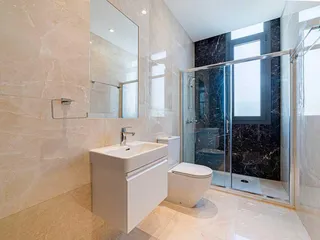 Современная закрытая резиденция с бассейном в спокойном районе, недалеко от пляжа, Лимассол, Кипр