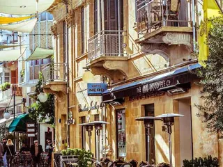 Современная резиденция с парковкой в престижном районе, рядом с центром Никосии, Кипр