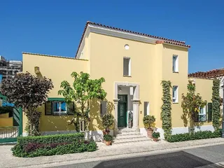 Виллы с собственными причалами и бассейнами в элитной резиденции на острове, Лимассол, Кипр