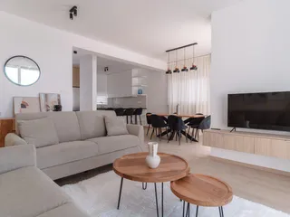 Комплекс вилл с бассейнами и садами рядом с пляжами, Пафос, Кипр