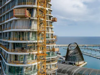 Новые виллы прямо на пляже в жилом комплексе с портом, торговой зоной и спорткомплексом, Айя-Напа, Фамагуста, Кипр