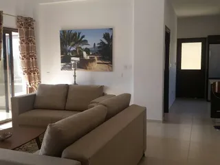 Стильный комплекс вилл с бассейнами рядом с гаванью и набережной, Лимассол, Кипр