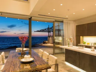 Современные виллы с бассейнами в 300 метрах от моря, Хлорака, Кипр