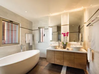 Современные виллы с бассейнами в 300 метрах от моря, Хлорака, Кипр