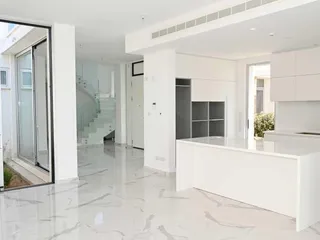 Закрытый комплекс вилл на берегу моря, Коралловый залив, Кипр