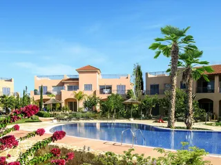 Резиденция с бассейнами рядом с пляжем, Пафос, Кипр
