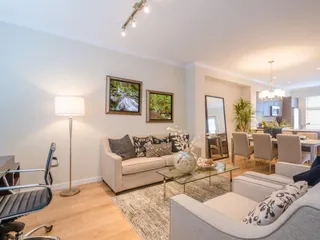 Резиденция премиум класса с бассейнами и садами в самом центре Пафоса, Кипр