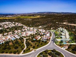 Современные виллы на известном гольф-курорте, Пафос, Кипр