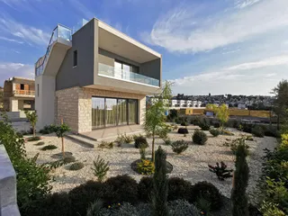 Комплекс вилл с панорамным видом рядом с пляжем, Хлорака, Кипр