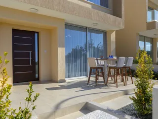 Виллы с панорамным видом недалеко от пляжа и поля для гольфа, Пафос, Кипр