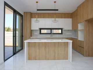 Комплекс современных вилл недалеко от поля для гольфа, Пафос, Кипр