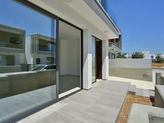 Комплекс современных вилл недалеко от поля для гольфа, Пафос, Кипр