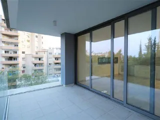 Малоэтажная резиденция в 450 метрах от пляжа, Лимассол, Кипр