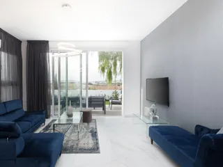 Современный комплекс вилл с панорамными видами рядом с центром Ларнаки, Кипр