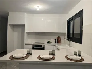 Резиденция с парковкой в престижном районе Лимассола, Кипр