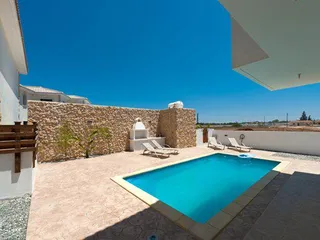 Резиденция с бассейном в живописном районе, Авгору, Кипр