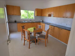 Вилла с бассейном и панорамным видом, Тала, Кипр