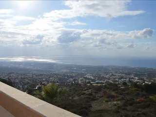 Вилла с бассейном и панорамным видом, Тала, Кипр