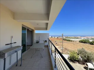 Резиденция с бассейном и видом на море в 600 метрах от пляжа, Каппарис, Кипр