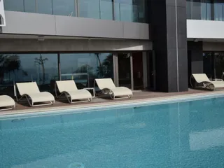 Резиденция с садом в 100 метрах от моря, Мутайяка, Кипр