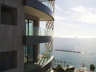 Резиденция с садом в 100 метрах от моря, Мутайяка, Кипр