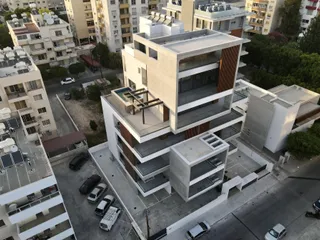 Современная резиденция в 300 метрах от моря, в центре Лимассола, Кипр