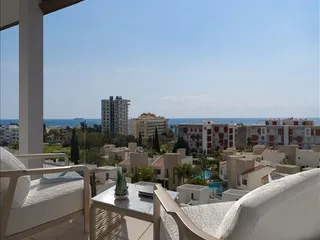 Новая закрытая резиденция с бассейнами и спа-зоной в 200 метрах от пляжа, Мутайяка, Кипр