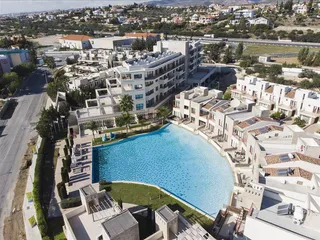 Новая закрытая резиденция с бассейнами и спа-зоной в 200 метрах от пляжа, Мутайяка, Кипр