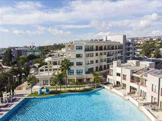 Новая закрытая резиденция с бассейнами и спа-зоной в 200 метрах от пляжа, Мутайяка, Кипр