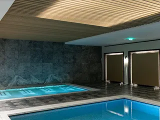 Высотная резиденция на берегу моря с бассейнами и бизнес-центром, Муттайяка, Кипр