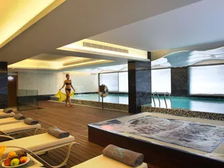 Резиденция с бассейнами и спа-центром на первой линии у моря, Лимассол, Кипр