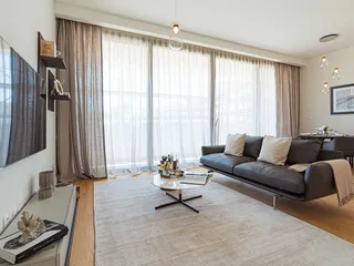 Большой закрытый комплекс вилл с бассейнами в 300 метрах от пляжей, Ороклини, Ларнака, Кипр