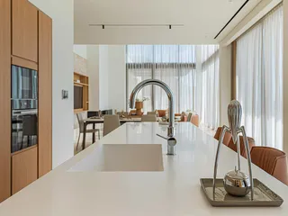 Большой закрытый комплекс вилл с бассейнами в 300 метрах от пляжей, Ороклини, Ларнака, Кипр