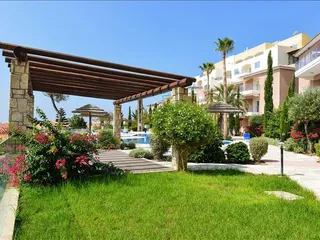 Резиденция с бассейнами недалеко от аэропорта, пляжа и центра Пафоса, Героскипу, Кипр