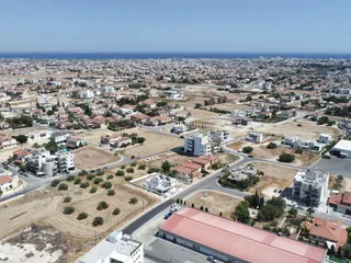 Новая малоэтажная резиденция в престижном жилом районе Ларнаки, Кипр