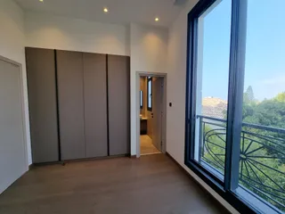 Резиденция с бассейном и подземной парковкой напротив пляжа и гавани, Лимассол, Кипр