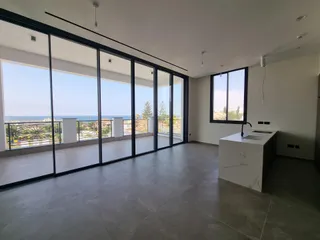 Резиденция с бассейном и подземной парковкой напротив пляжа и гавани, Лимассол, Кипр