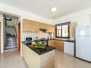 Новый комплекс вилл с бассейнами и панорамными видами, Кисонерга, Кипр