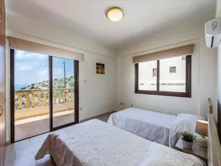 Новый комплекс вилл с бассейнами и панорамными видами, Кисонерга, Кипр