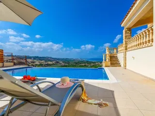 Новый комплекс вилл с бассейнами и панорамными видами, Кисонерга, Кипр